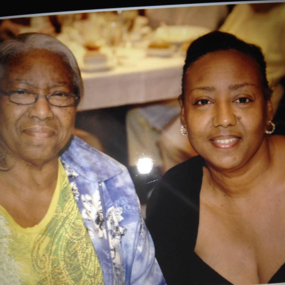 Meet your Posher, Sharon